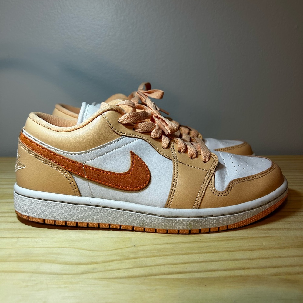 Air Jordan 1 Low